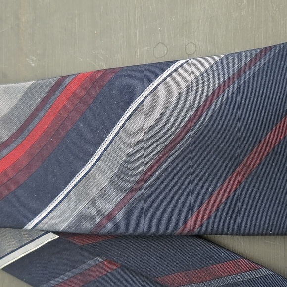 Wembley Navy and Red Striped Tie - Picture 3 of 5